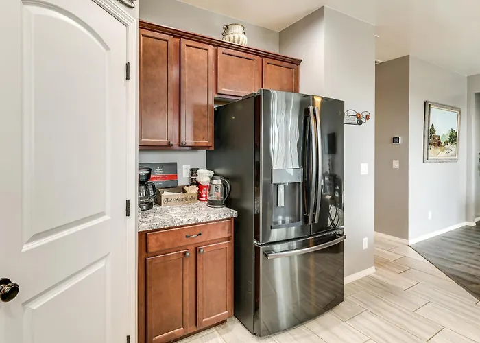Ski, Hike & Explore: W/ Fenced Yard Bellemont
